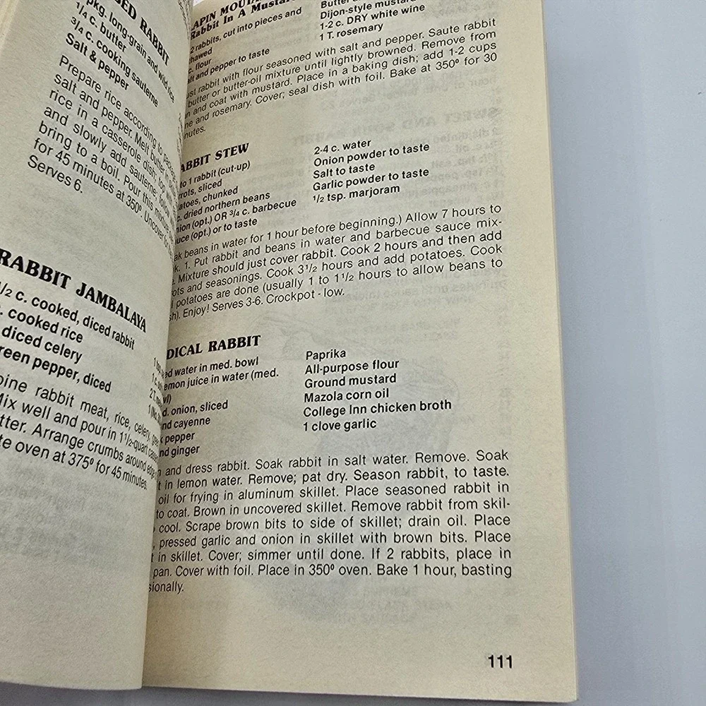 300 WAYS WITH‎ MEAT COOKBOOK 1991 Vtg Cook Book